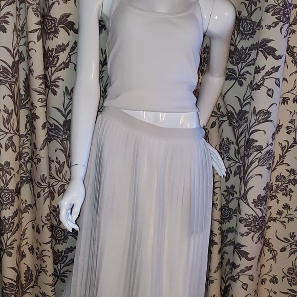 Vince Accordion Pleat Culotte Pants - Picture 8 of 8